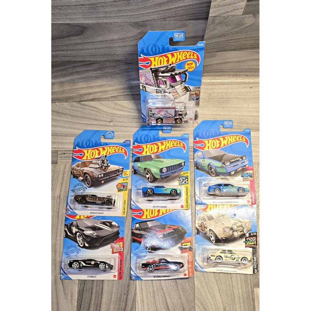 Hot Wheels 1:64 Diecast Car & Truck Lot 7 Unopened
